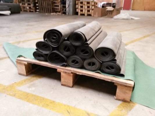 Bâche EPDM, d'épaisseur 1.2mm, pour l'étanchéité des toitures